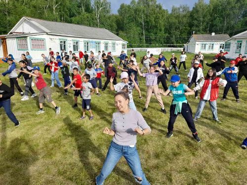 «Хүн, агаар база суг – бистиң шынчы өңнүктеривис!» деп кыйгырыг-биле