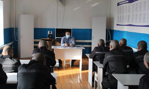 Осужденным Тувы рассказали о положении дел на рынке труда