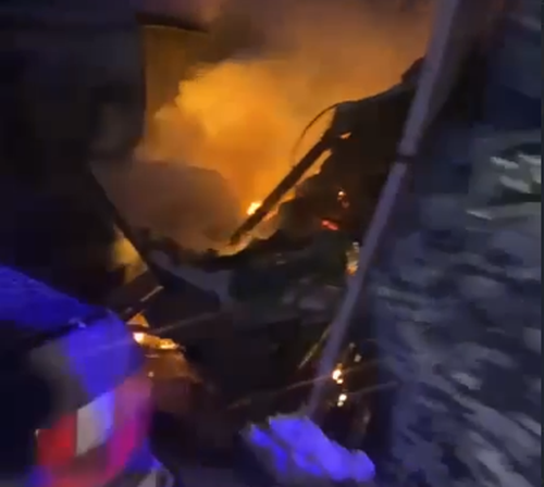 Силовики Тувы предотвратили распространение огня в частном жилом доме