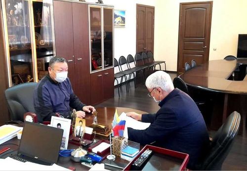 Председатель Верховного Хурала Тувы Кан-оол Даваа провел личный прием граждан