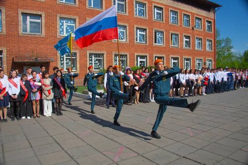 Глава Тувы пожелал девятиклассникам удачной сдачи экзаменов