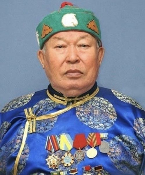 Церемония прощания с Монгушем Кенин-Лопсаном пройдет 12 февраля в Доме народного творчества