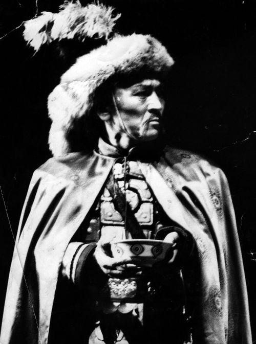 Рыцарь тувинской сцены. К 75-летию Хертека Шириин-оола