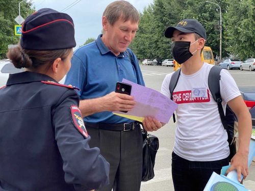 Сними наушники и переходи дорогу