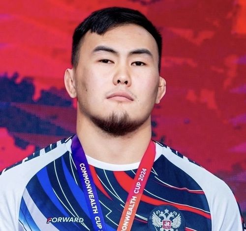 Тумен Куулар завоевал золотую медаль на Международном соревновании по сумо «Кубок Содружества»