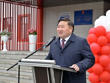 Тывада алды чаа школа ажылдап эгелээн