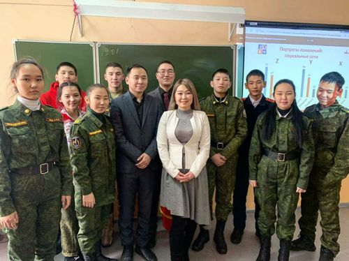 В Минсвязи Тувы рассказали кадетам о безопасности в социальных сетях