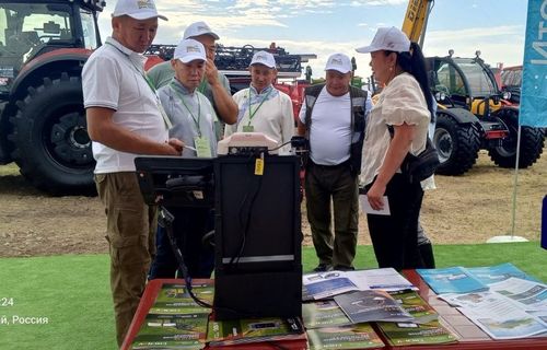 Делегация из Тувы участвует в сельскохозяйственном форуме «День Сибирского поля»