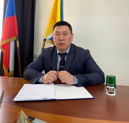 В селе Бажын-Алаак приступили к установке уличного освещения