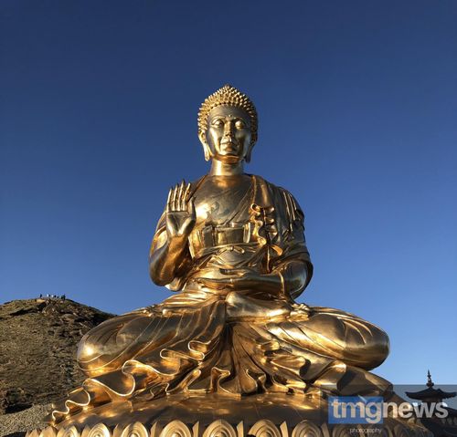 В правительстве Тувы рассматривают варианты транспортировки граждан к статуе Будды