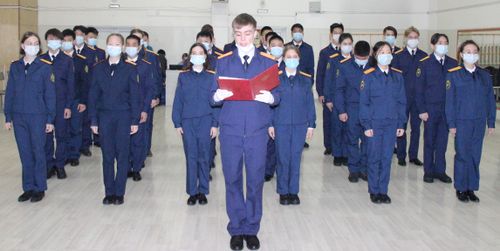 В Туве кадеты профильного класса приняли присягу