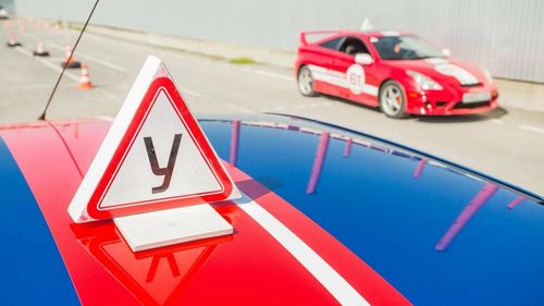 В Туве представитель частной автошколы предстанет в суде за мошенничество