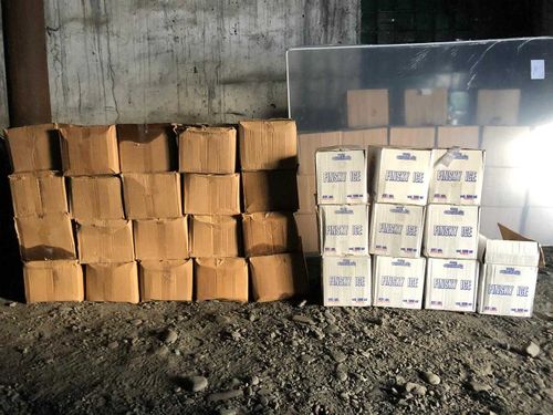 В Туве задержали грузовик с контрафактным алкоголем