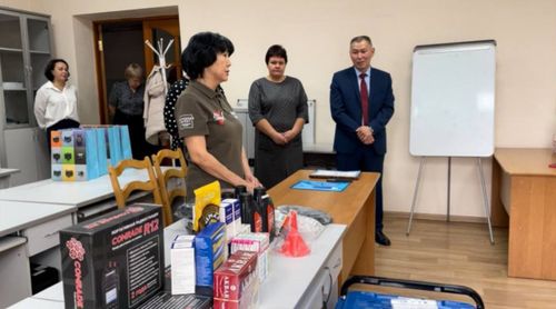 В Туве появилась новая традиция – знакомиться с теми, кто помогает в сборе гумпомощи для бойцов