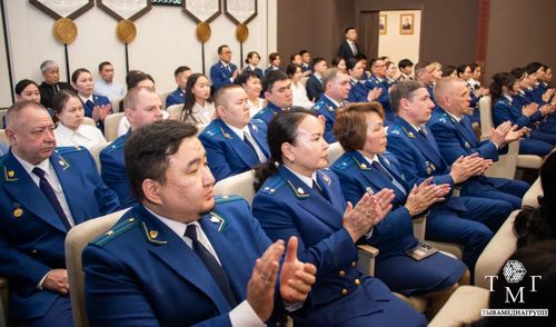 Прокуратура Тувы: 303 года на защите прав и свобод граждан