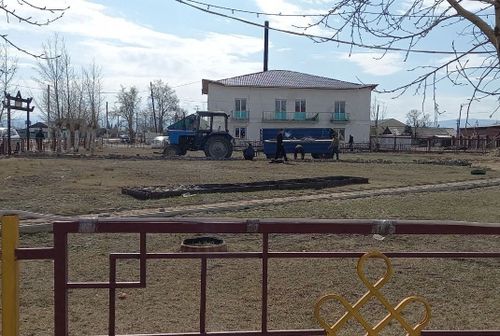 Тээли суурда Чонар-даш парыгының тудуун эгелээн