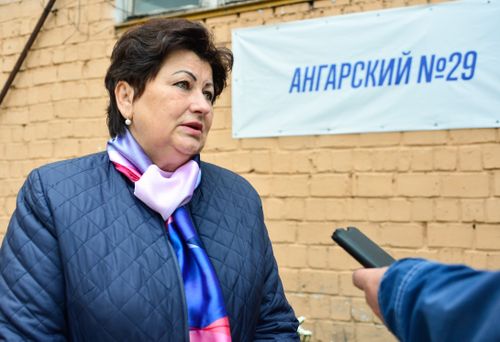 Глава города Кызыла Ирина Казанцева тоже проголосовала одной из первых