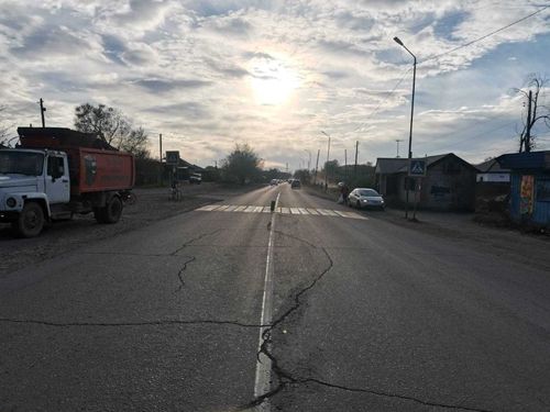 В Кызыле на пешеходном переходе сбили школьницу