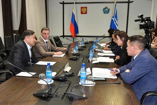 Кадрлар белеткелин чугаалашкан