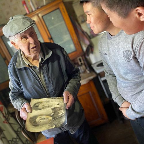 "Добрые сердца Тувы" помогли ветерану войны Георгию Абросимову