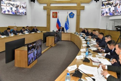 Глава Тувы рекомендовал воздержаться от массовых мероприятий, концертов и фейерверков в Новый год