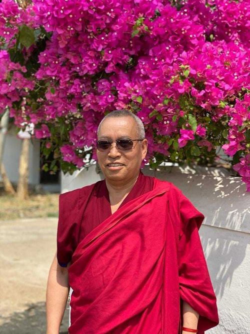 Глава Тувы выразил соболезнования в связи со смертью достопочтимого Геше Лобсанг Тхуптена