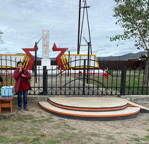 В селе Аржаан Пий-Хемского района открыли обновленный памятник, посвященный воинам Великой Отечественной войны