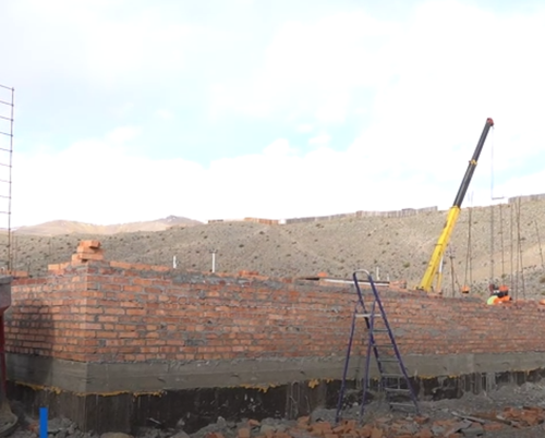 В приграничном селе Кызыл-Хая ведется строительство долгожданной школы