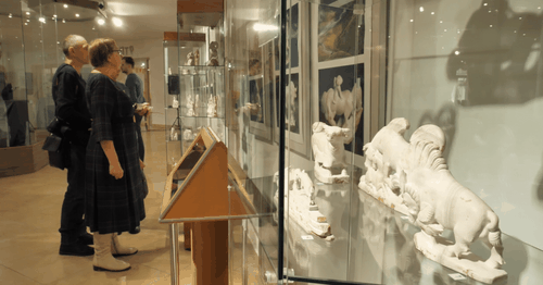 Живые камни тувинских камнерезов