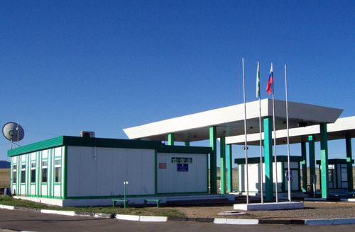 Какие правила действуют в пунктах пропуска через госграницу?