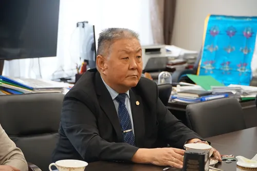 В Туве совершенствуют методику преподавания тувинского народного сценического танца