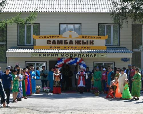 К 140-летию восстания 60 богатырей в Сут-Хольском районе обновлены социально значимые объекты