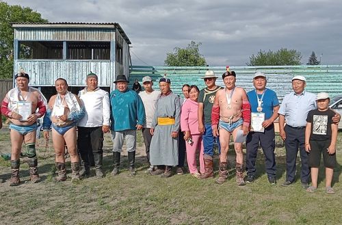 55 хардан өрү назылыг хоочун мөгелер хүрежи