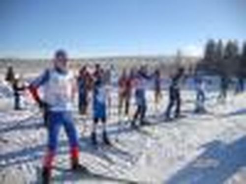 И лыжня, и футбол на снегу