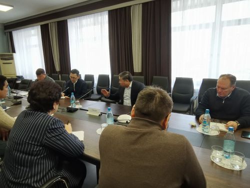 Глава Тувы провел рабочее совещание по обеспечению безопасности и подготовке к новогодним выходным