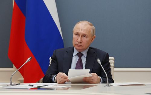 Владимир Путин поздравил жителей Тувы с открытием храма Тубден Шедруб Линг
