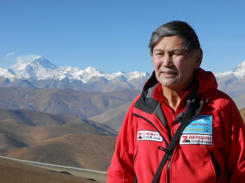 Он совершил восхождения на самые высокие горы мира