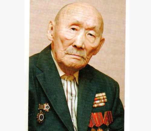 Олар төрээн чурту дээш чаалажып чорааннар