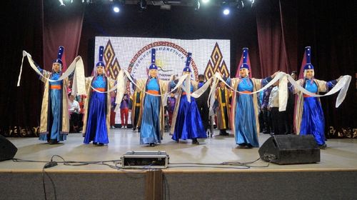 Буянныг ажылдың кижилери