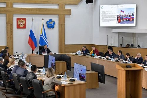 Российжи сүлде-сүзүк болгаш мөзү-шынарның үнелиг чүүлдерин кадагалап, быжыглаар талазы-биле хемчеглерни чугаалашкан