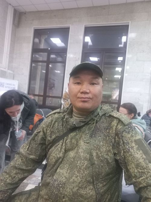 Ветеран СВО получил удостоверение тракториста-машиниста