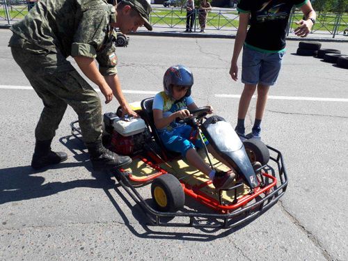 В Кызыле на закрытии второго международного этапа конкурса «Военное ралли-2019» Миндотранс Тувы организует бесплатные заезды по картингу 