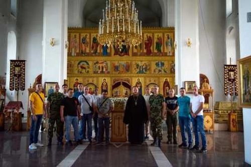 Сербские военные посетили православный храм Тувы