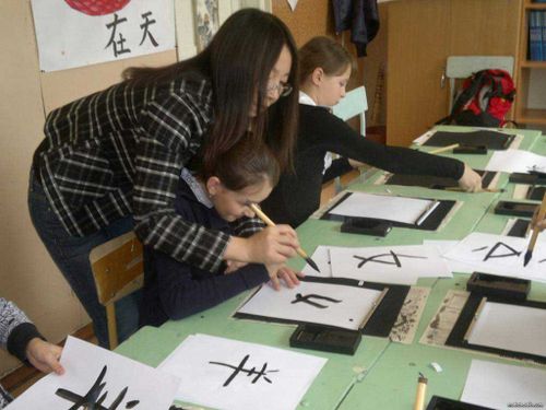 Поднебесная становится ближе. В Туве открыли курсы изучения китайского языка