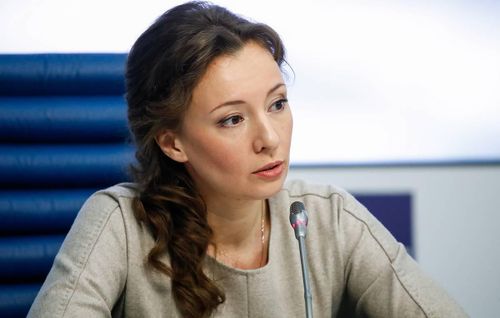 С сентября этого года за школами России на законодательном уровне закреплена воспитательная функция