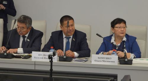 Тувинские парламентарии приняли участие в конференции в честь 200-летия Енисейской губернии