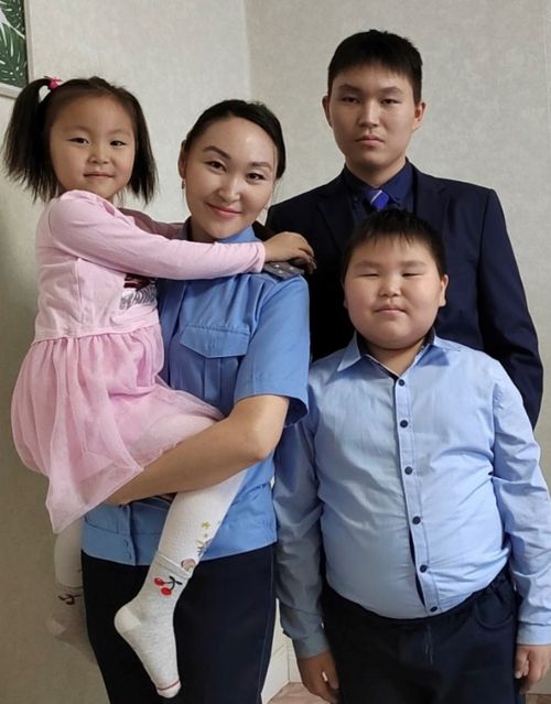 Буяна Монгуш: "Работать и жить ради детей"