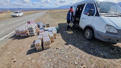 В летние месяцы на дорогах Тувы будут выявлять нелегальных перевозчиков алкоголя и других нарушителей