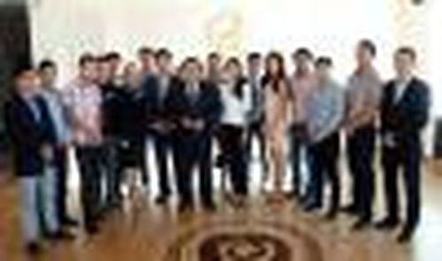 Алло, заместитель председателя слушает…