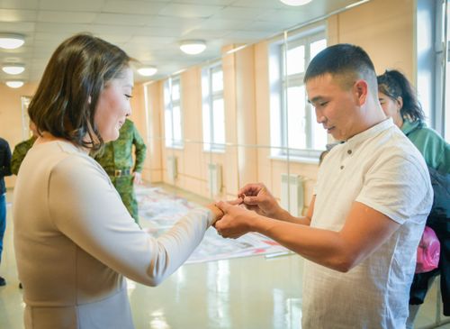 В Туве частичная мобилизация подвигла молодых, планировавших оформить официальные отношения, на решительные действия